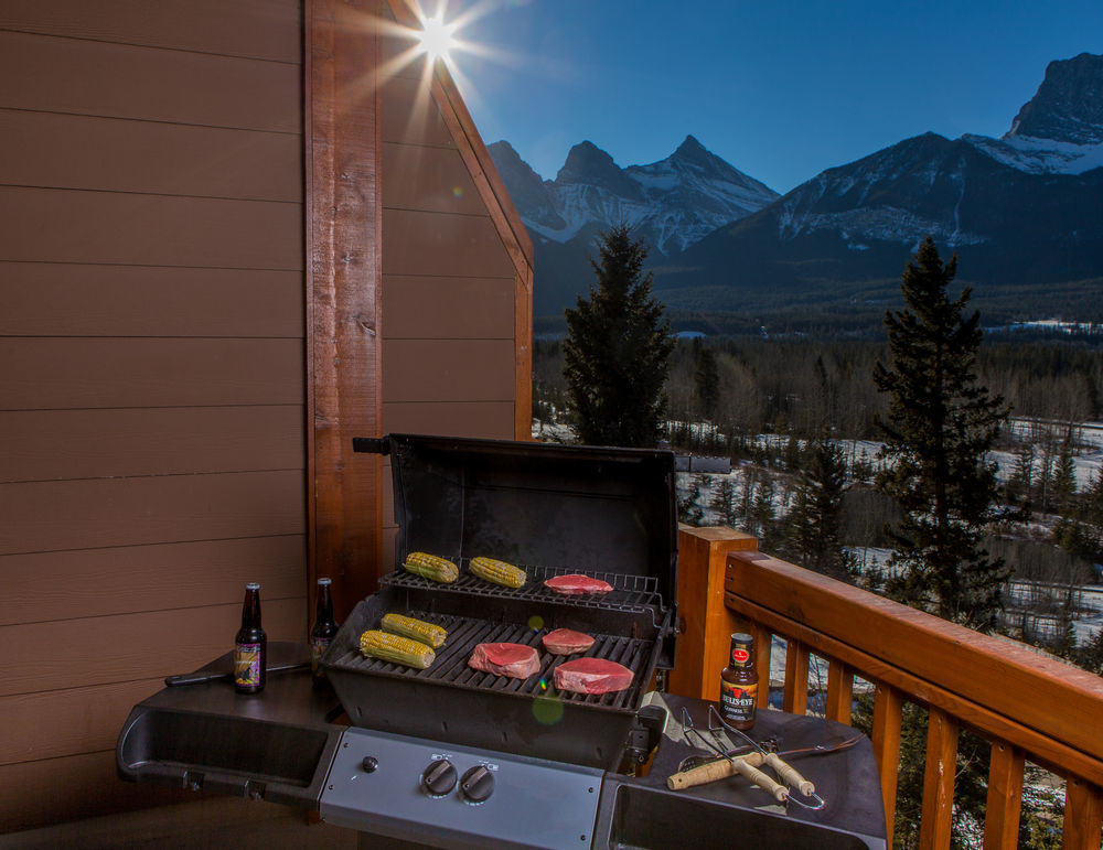 B&B Falcon Crest Lodge 1Br 1Pullout Канмор Екстериор снимка